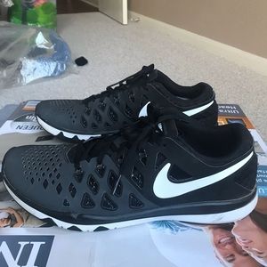 Nike Trainer Running Shoes 10.5 US